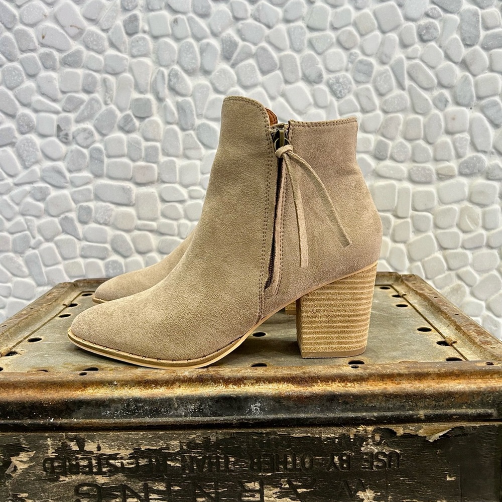CCOCCI Grey Ankle Booties
